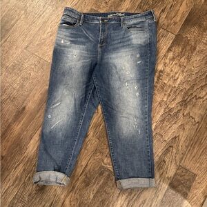 Universal Thread boyfriend crop Distressed Blue Ankle Jeans. Sz 18WR